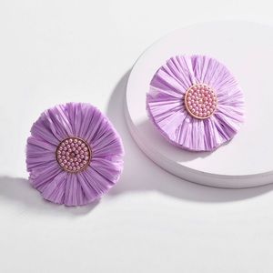 Pink/purple flower earrings 🌸